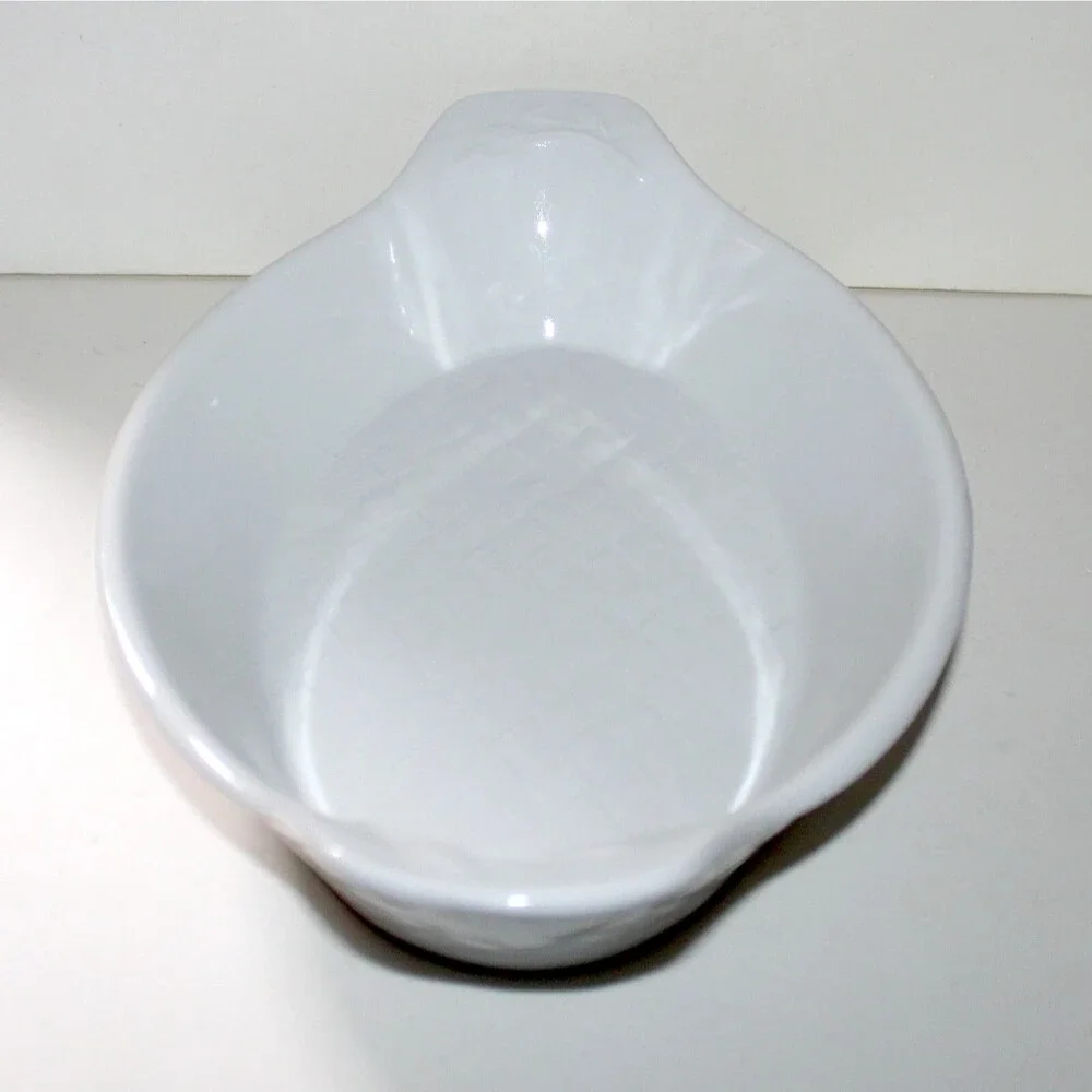 Royal Worcester Baker Gourmet Oven basketweave white England casserole 13.5